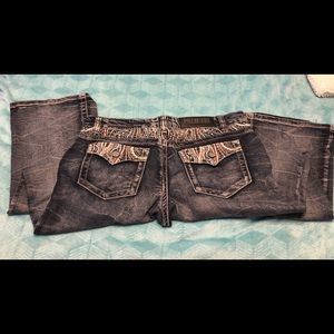 Jeans: EUC with decorated back pockets Size 13/14